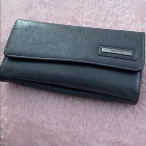 Wallet 2/7